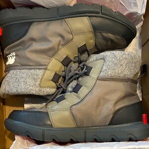 Sorel Women’s Explorer II Carnival Felt Waterproof SageDark Stone Insulated Snow